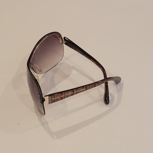 Marc by Marc Jacobs MMJ 241/S rimless shield sunglasses with hard case main image 14